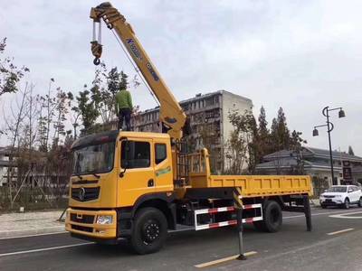 東風(fēng)8噸隨車吊 多功能重載利器，廠家直推保障品質(zhì)與價(jià)值